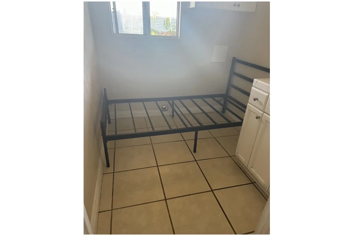 $599 : Se renta cuarto image 1