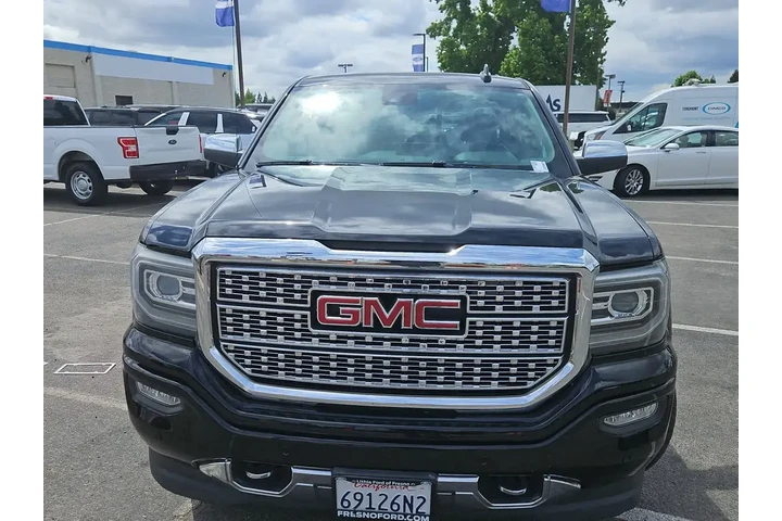 $25000 : GMC Sierra 1500 2018 4x4 Den image 4