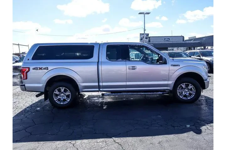 $16885 : Ford F-150 2016 4x4 Lariat 4 image 9