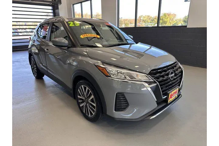 $17895 : Nissan Kicks 2023 SV 4dr Cro image 8