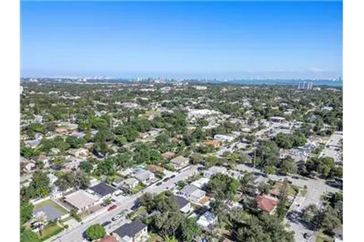 $5450 : Rental property with 4 bedro image 8