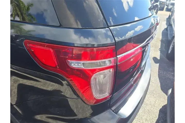 $7590 : Ford Explorer 2015 Base 4dr image 5
