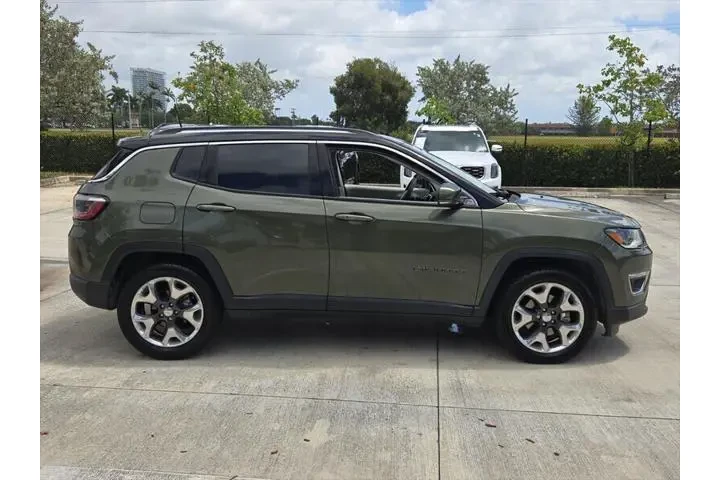 $16993 : Jeep Compass 2018 Limited 4d image 2