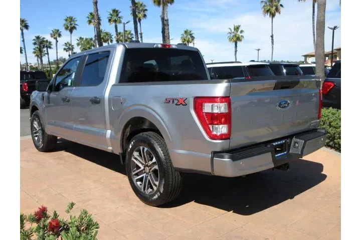 $35999 : Ford F-150 2023 4x2 XLT 4dr image 2
