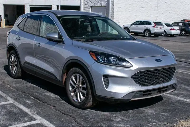 $12500 : Ford Escape 2020 SE 4dr SUV image 3
