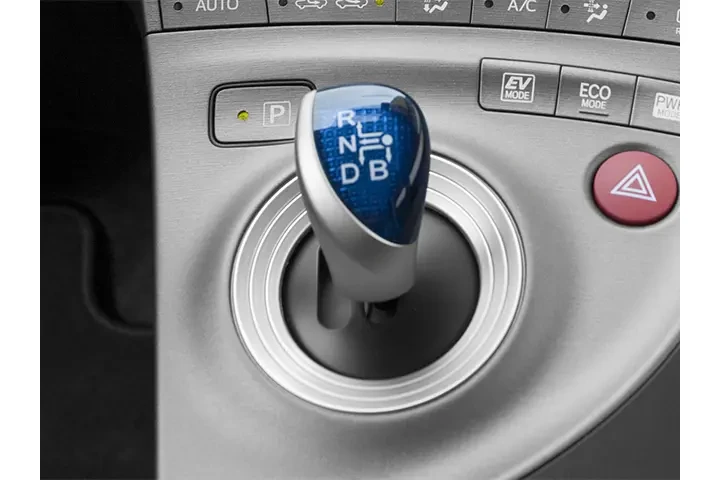 $9995 : 2012 Prius Four image 8