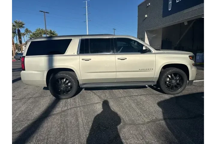 $14937 : Chevrolet Suburban 2016 4x4 image 4