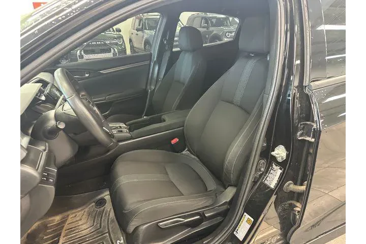 $17000 : Honda Civic 2019 LX 4dr Hatc image 3