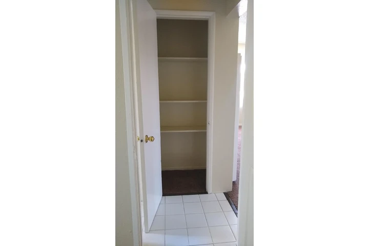 $1799 : 2BED - Santa Fe Apartments LB! image 6