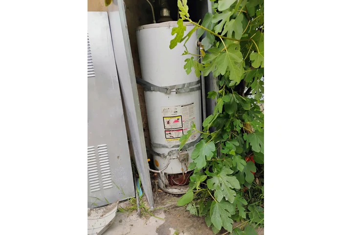 ESPECILISTA (WATER-HEATER) image 1