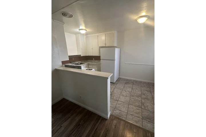 $1975 : APARTAMENTO EN LOS ANGELES image 7