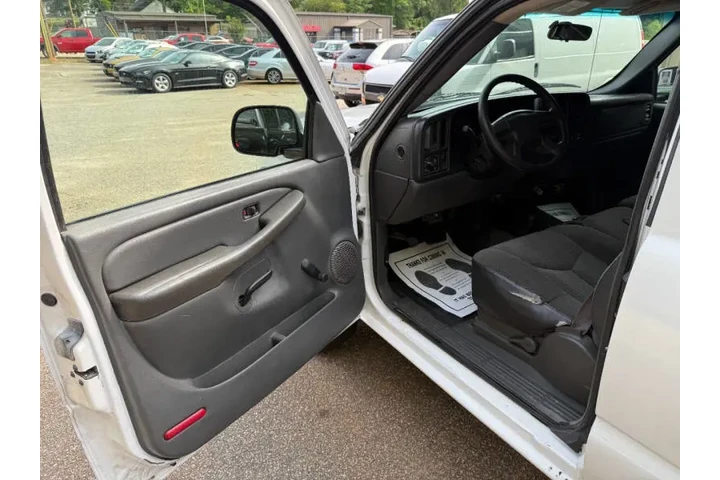 $10999 : 2004 Silverado 2500HD Work Tr image 10