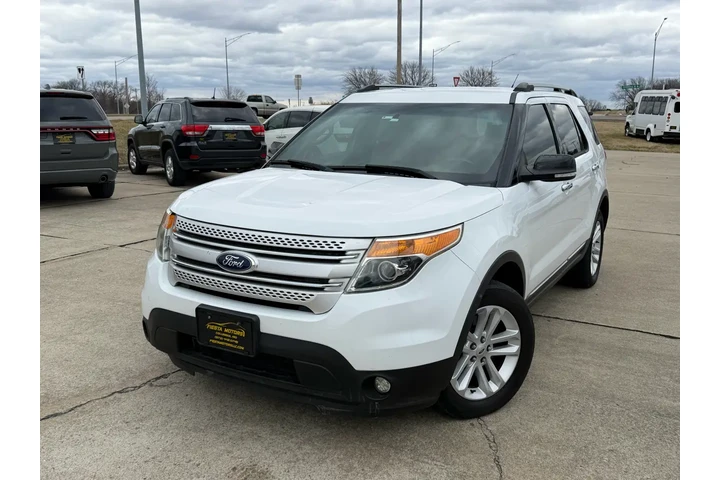 $6999 : 2014 Explorer XLT 4WD image 5