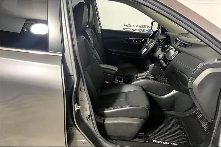 $14107 : Nissan Rogue 2017 S 4dr Cros image 7