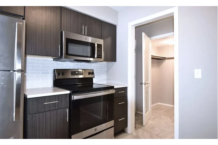 $450 : apartamentos Morgan image 9