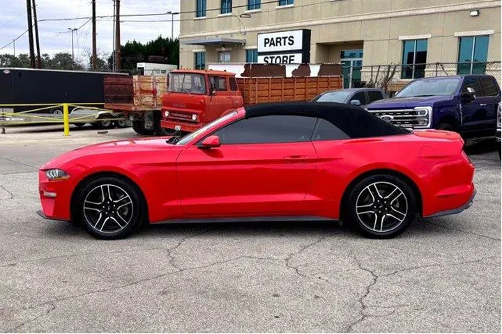 $19977 : Ford Mustang 2021 EcoBoost P image 5