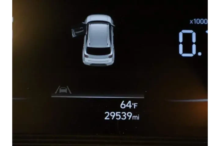 $17999 : Hyundai VENUE 2023 SEL 4dr C image 5