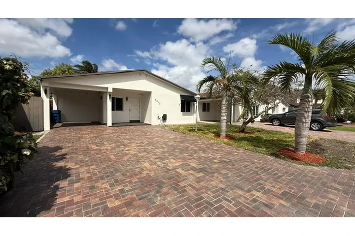 $565000 : super casa  Miami Garden image 2