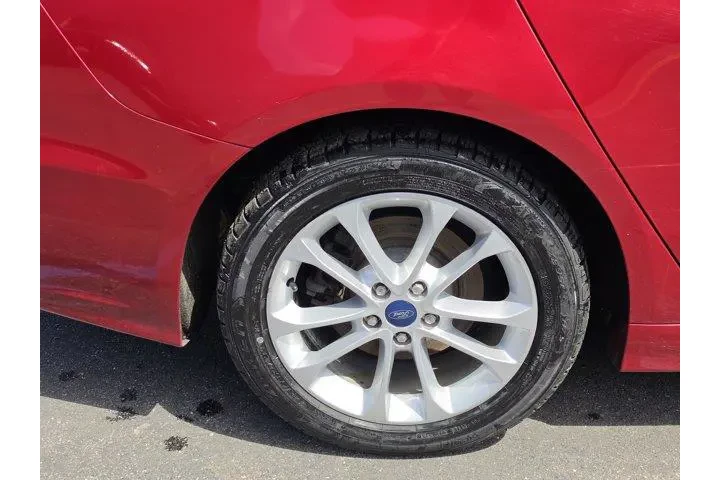 $9925 : Ford Fusion Hybrid 2020 SE 4 image 10