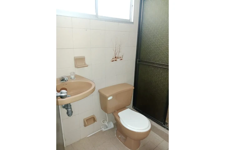 $1580000 : apartamento en Paraiso directo image 3