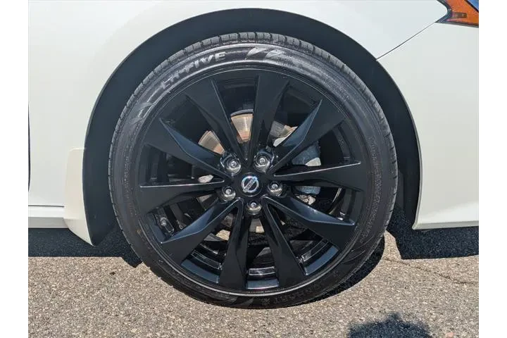 $19379 : Nissan Altima 2021 AWD 2.5 P image 9