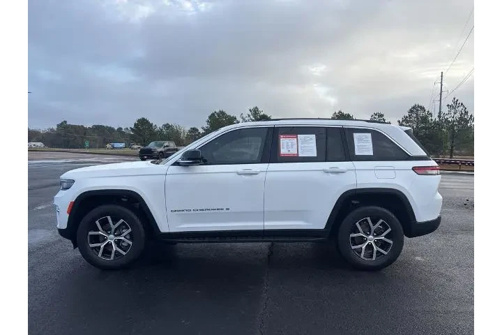 $32909 : Jeep Grand Cherokee 2023 4x2 image 4