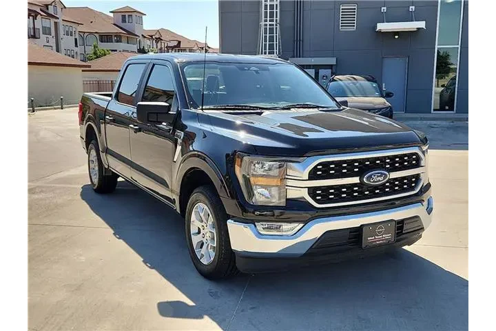 $37852 : Ford F-150 2023 4x2 XL 4dr S image 6