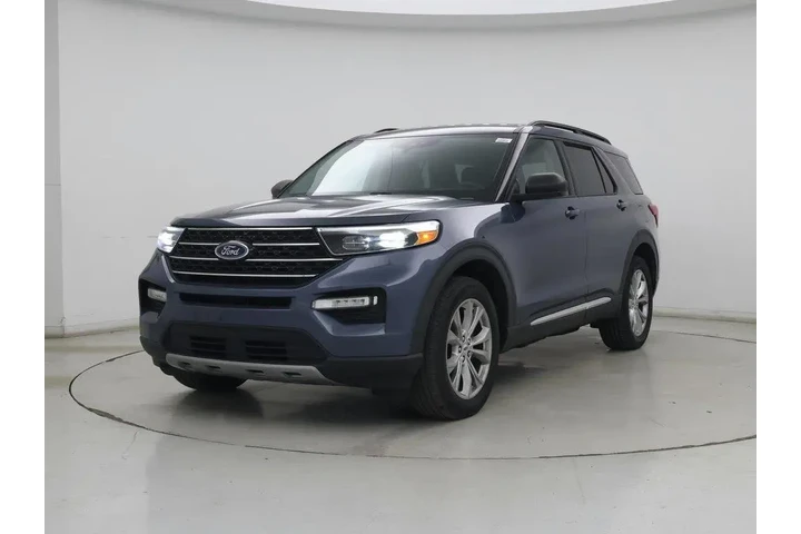 $27998 : Ford Explorer 2021 AWD XLT 4 image 4