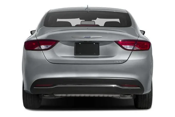 2016 200 Limited image 6