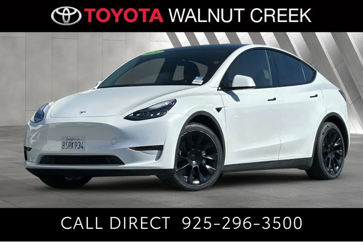 $26900 : Tesla Model Y 2020 AWD Long image 1