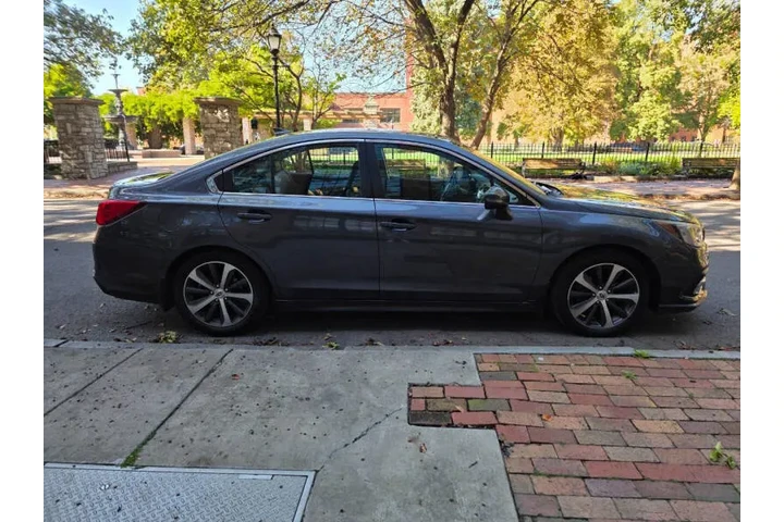 $13990 : 2018 Legacy 2.5i Limited image 7