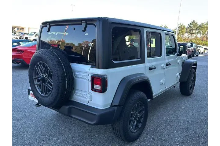 $32400 : Jeep Wrangler 2024 4x4 Sport image 5