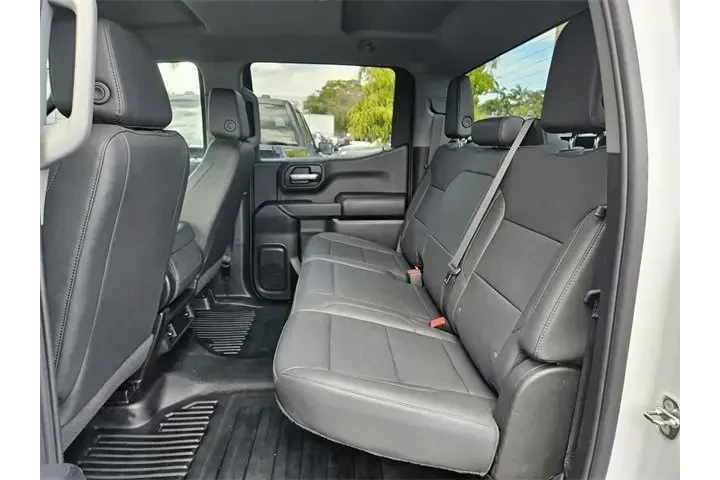 $32990 : Chevrolet Silverado 1500 202 image 5