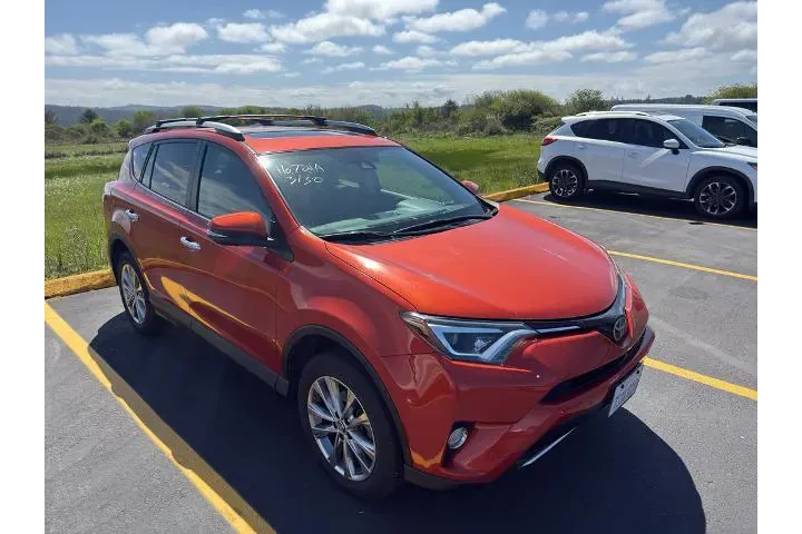 $23000 : Toyota RAV4 2016 AWD Limited image 2