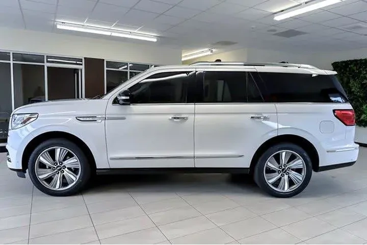 $25469 : Lincoln Navigator 2018 4x4 R image 7