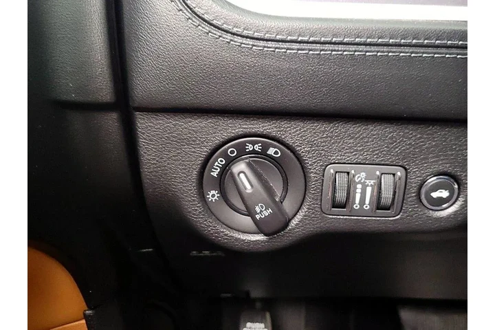 $24998 : Dodge Charger 2019 AWD SXT 4 image 5