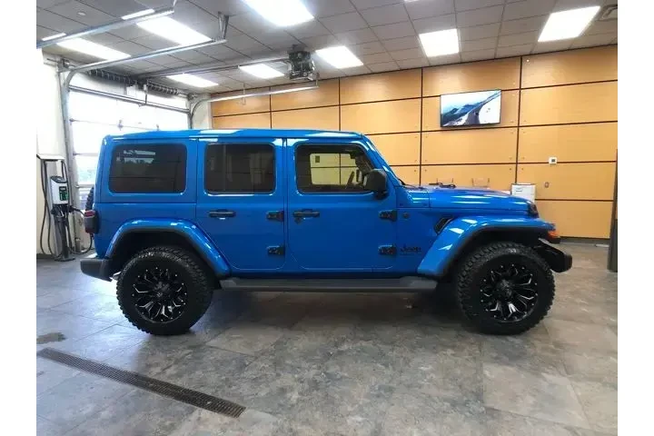 $49991 : Jeep Wrangler 2025 4x4 Sahara image 8