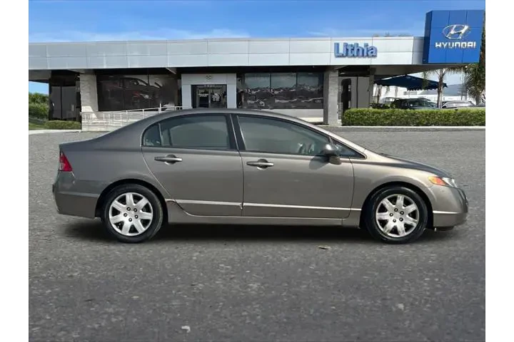 $10899 : Honda Civic 2008 LX 4dr Seda image 9