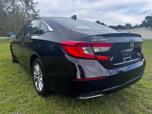 $15600 : 2018 HONDA ACCORD image 8