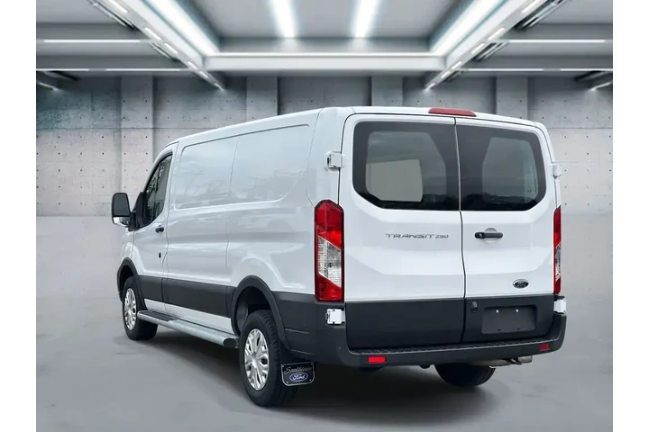 $35478 : Ford Transit 2024 250 3dr SW image 6