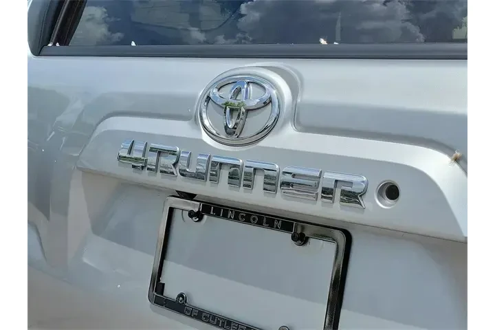 $33590 : Toyota 4Runner 2020 4x4 SR5 image 7