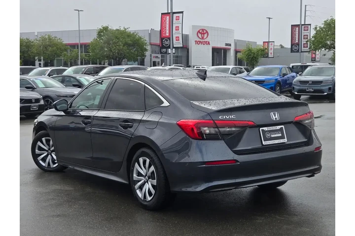 $24842 : Honda Civic 2024 LX 4dr Seda image 5