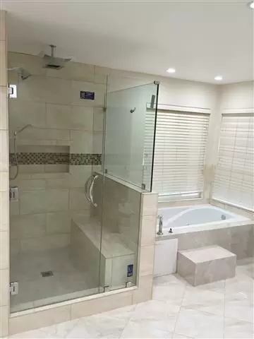 SU ROOFING TIENE DANOS?? image 3