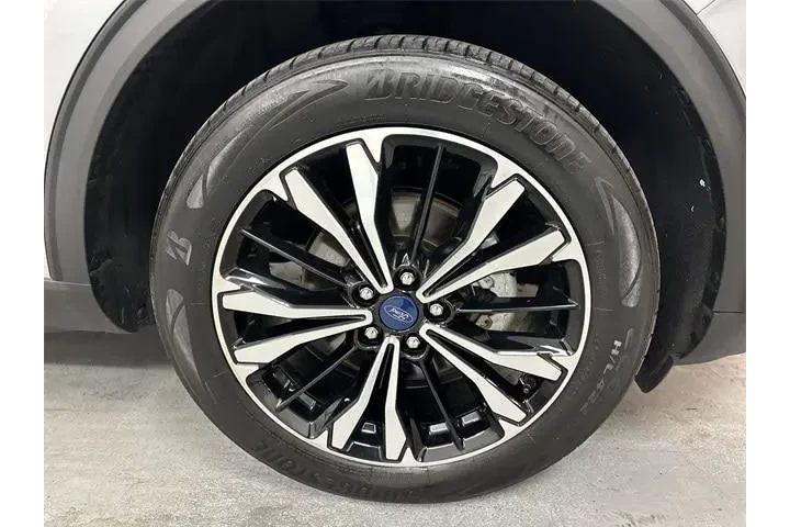 $23551 : Ford Escape 2022 AWD SEL 4dr image 2