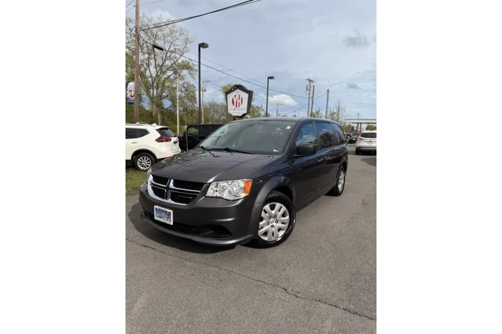 $10500 : 2019 Grand Caravan SE image 3