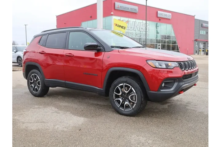$24577 : Jeep Compass 2025 4x4 Trailh image 2