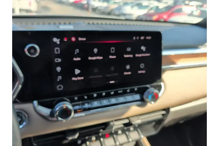 $40000 : GMC Canyon 2023 4x4 Denali 4 image 8