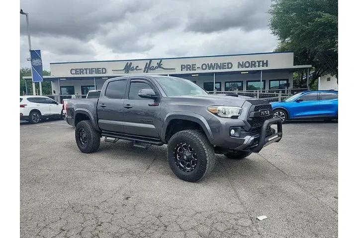 $28998 : Toyota Tacoma 2017 4x2 TRD O image 1