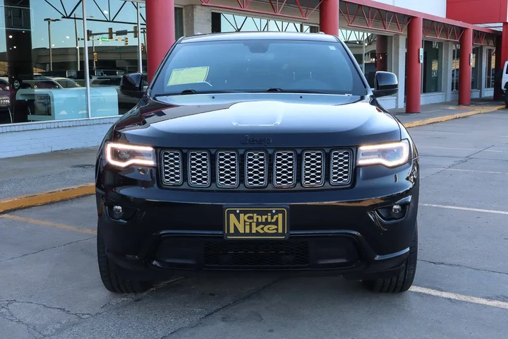 $27988 : 2022 Grand Cherokee WK Laredo image 3