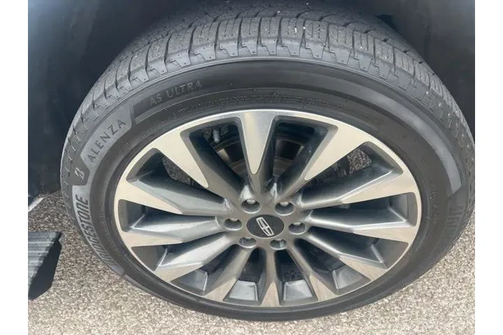 $34995 : Lincoln Navigator 2021 4x2 R image 10